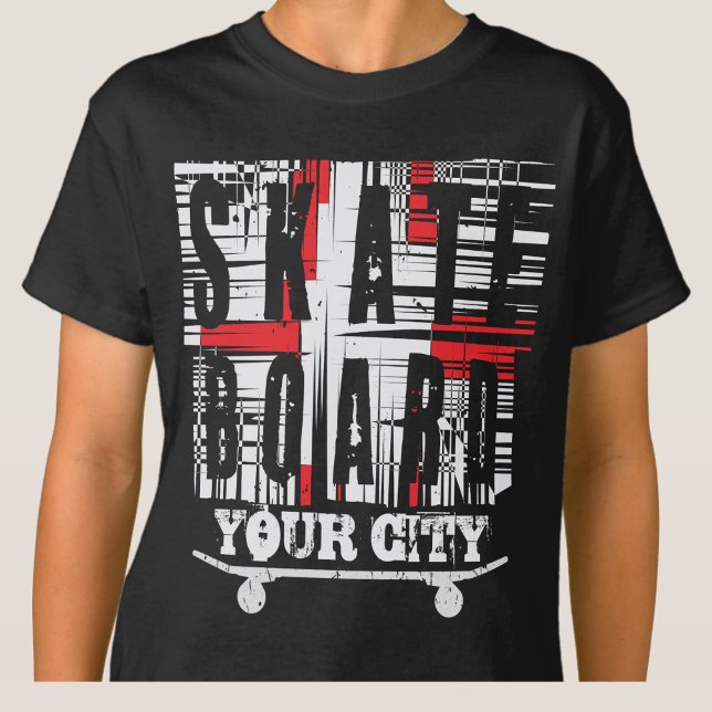 Camiseta Adicione o skate da cidade em branco escondido a p (Criador carregado)
