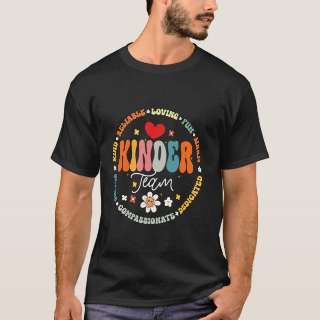 Camiseta Administrador Engraçado e Groovy da Equipe de Kind (Frente)