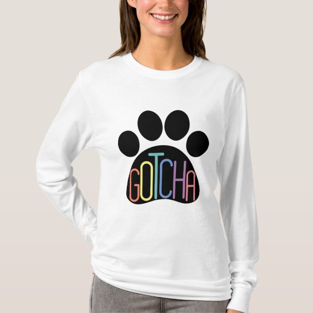 Camiseta Adoção de Cachorro de Mulher Longa-Capa (Frente)