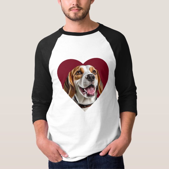 Camiseta Adorable Beagle in Heart Shape Design (Frente)