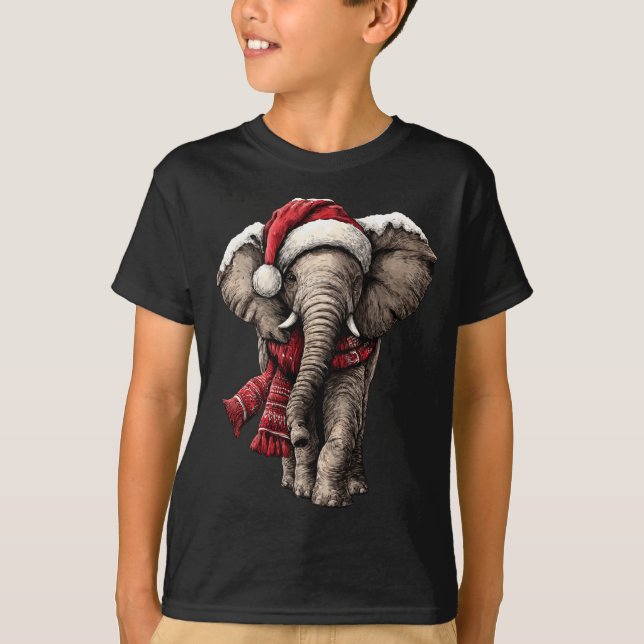Camiseta Adorable Elephant In Santa Hat Snowy Winter Christ (Frente)