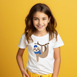 Camiseta Adorável Hanukkah Sloth<br><div class="desc">Festivo personalizado design Hanukkah.</div>