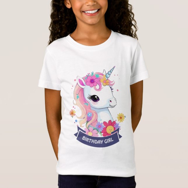 Camiseta Adorável White Baby Unicorn com Flores (Frente)