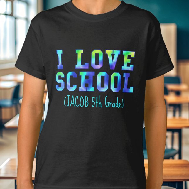 Camiseta Adoro Camiseiros Escolares Nome 5 Grau T-Shirt (Love school? Add your name and class to this cool t-shirt)