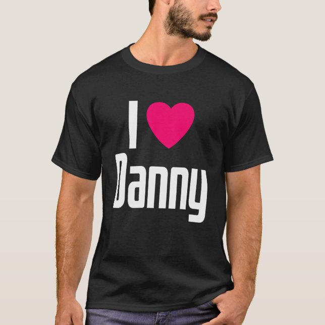 Camiseta Adoro o Coração Rosa do Danny. (Frente)