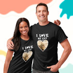 Camiseta Adoro o meu Nome de Pet de Foto do Coração do Gato<br><div class="desc">Eu adoro a minha camiseta Preta de Foto do Coração do Gato. Uma foto em forma de coração. Adicione sua foto e seu nome.</div>