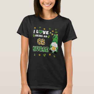 Camiseta Adoro Ser Dia de São Patrício De Enfermeira