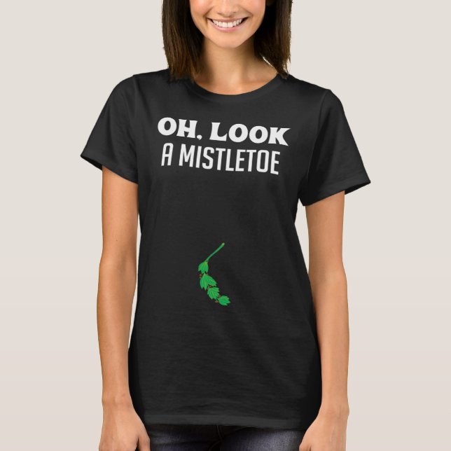Camiseta Adult Humor Christmas Mistletoe Dirty Santa Under  (Frente)