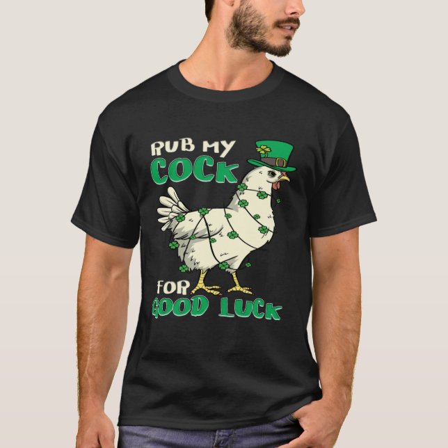 Camiseta Adult Humor St Patrick s Day Chicken Pun (Frente)