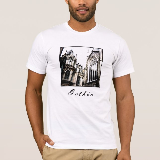 Camiseta Adulta 'Gótica' (Frente)