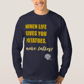Camiseta Adults' Long-Sleeve Hanukkah Shirt - "Make latkes"