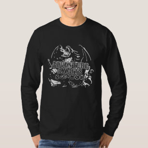 Camiseta Adventure aguarda lineart branco