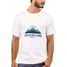 Camiseta Adventure Awaits | Camisa de Trilha na Mo