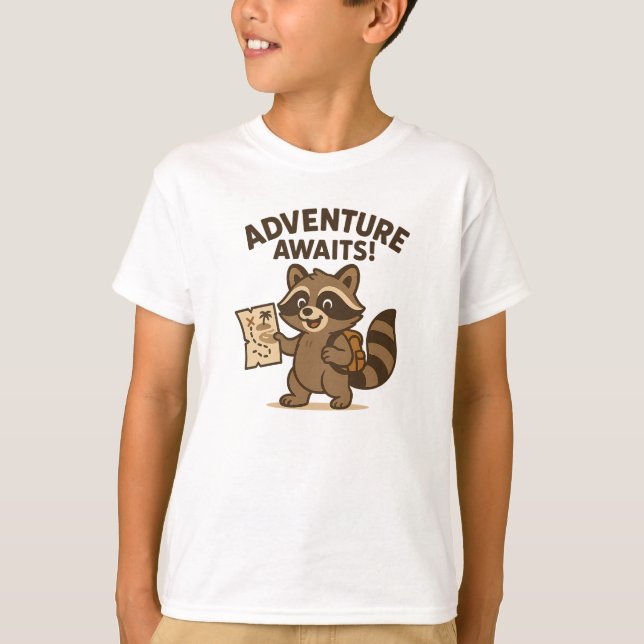 Camiseta Adventure Awaits Cute Brown Raccoon Design (Frente)