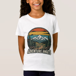 Camiseta Adventure Awaits Retro Camping T-Shirt