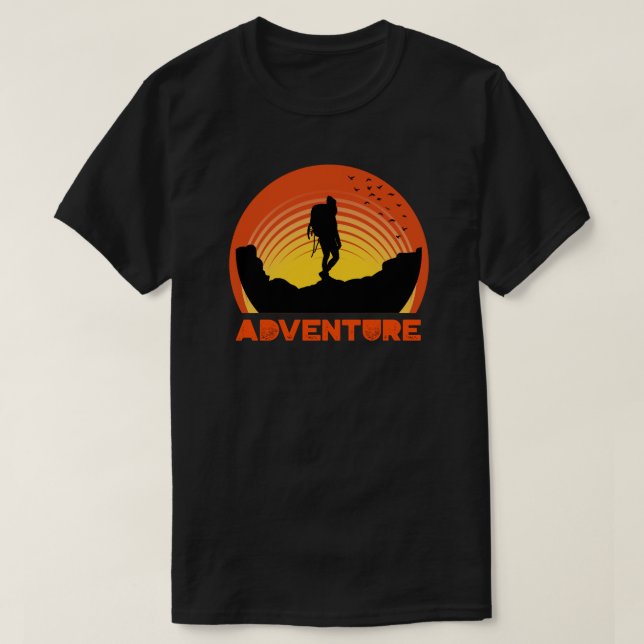 Camiseta Adventure Retro Summer Sunset (Frente do Design)