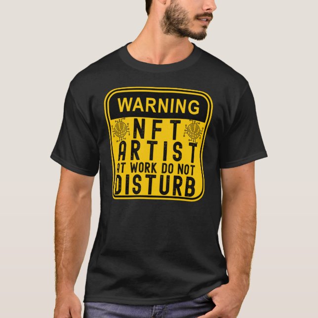 CAMISETA ADVERTÊNCIA DE ARTEFACTO NFT NO TRABALHO NÃO PERTU (Frente)