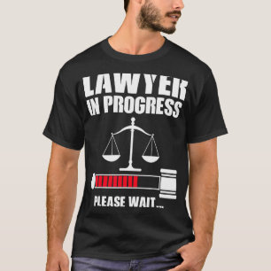 Camiseta Advogado em Andamento Escola de Direito Estudante 