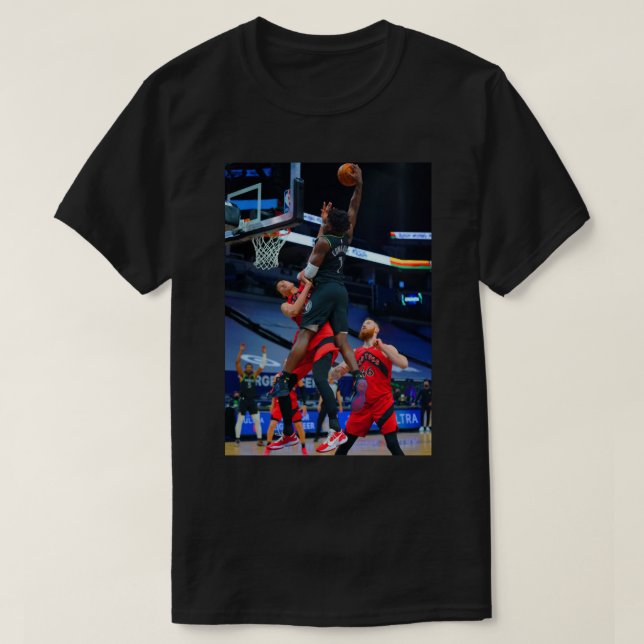 Camiseta Affiche Anthony Edwards Dunk sur Yuta Watanabe (Frente do Design)