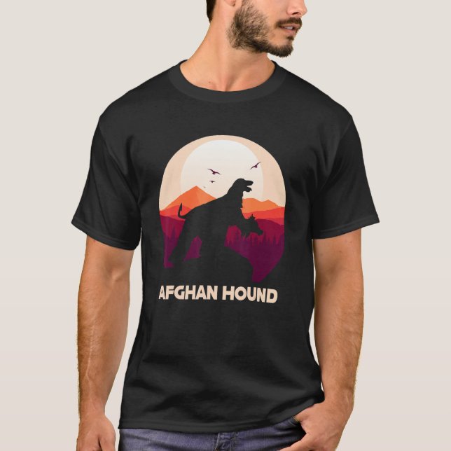 Camiseta Afghan Hound under Moon for Halloween Costume (Frente)