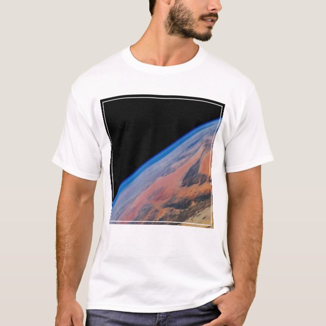 Camiseta África norte E O Vasto Deserto Líbio. (Frente)