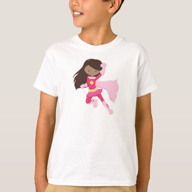Camiseta African American Girl, Super Herói Girl, Cabo Rosa (Frente)