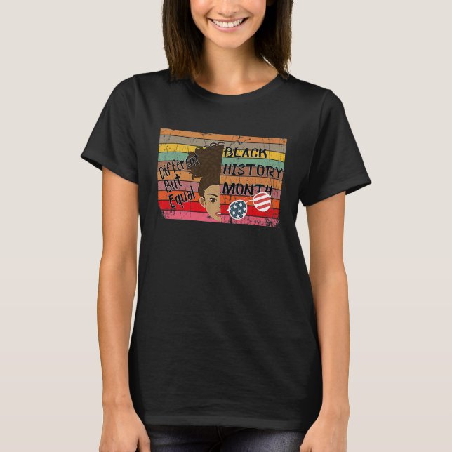 Camiseta Afro Ame Black History Month  Different but Equal (Frente)