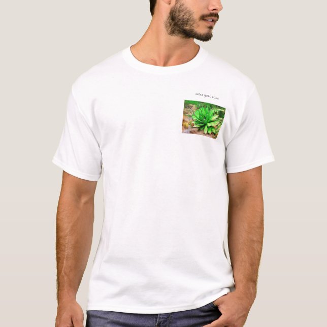 Camiseta Agave - caminhada no jardim (Frente)