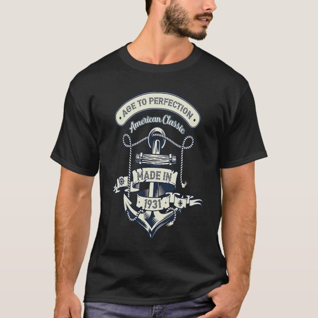 Camiseta Age To Perfection American Classic Made In 1931 (Frente)