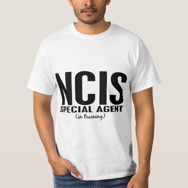 Camiseta Agente especial de NCIS no treinamento 1 (Frente)