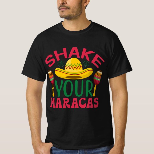 Camiseta Agite seus Maracas Cinco De Mayo (Frente)