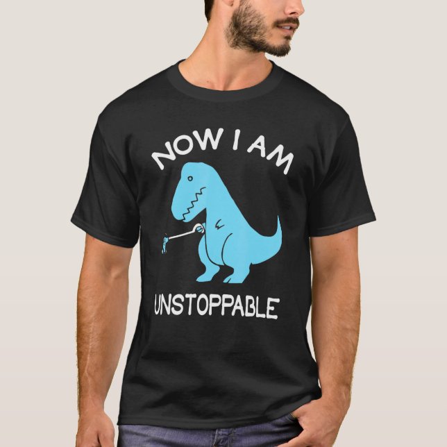 Camiseta Agora eu sou um Dinossauro Rex Implacável (Frente)