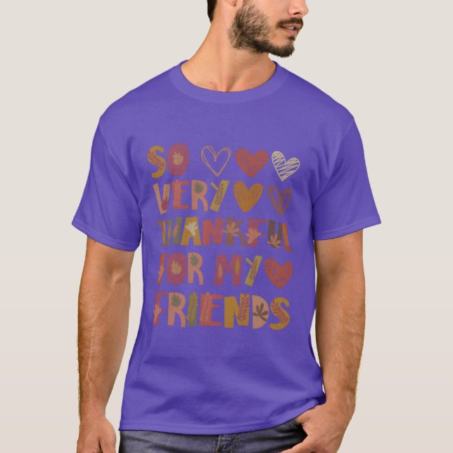 Camiseta Agradeço aos meus amigos amizade no outono, graças (Frente)
