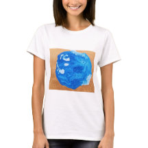 Água e T-Shirt Dourados