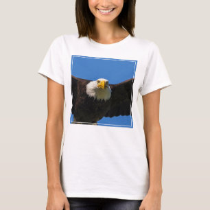 Camiseta Águia Americana passa voando perto