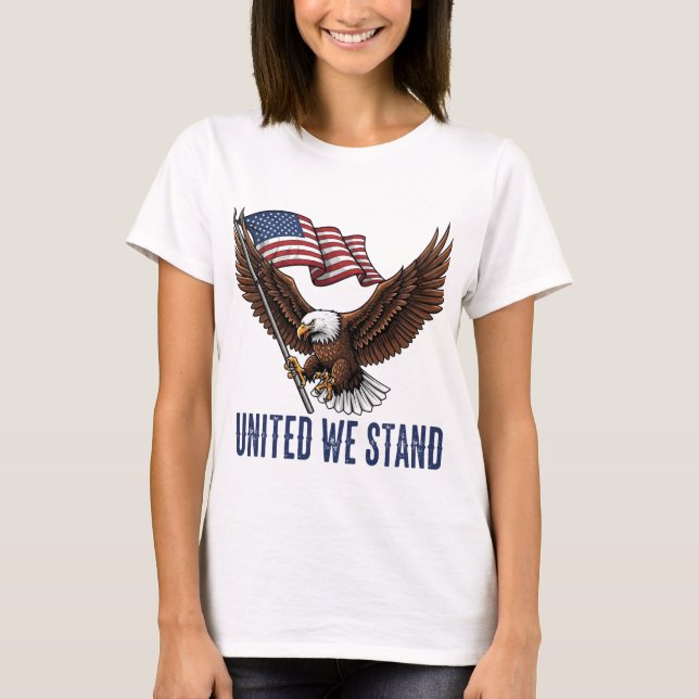 Camiseta Águia Balda Patriótica com Bandeira Americana (Frente)