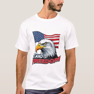 Camiseta Águia em Pé pela Liberdade com Bandeira dos EUA Pa