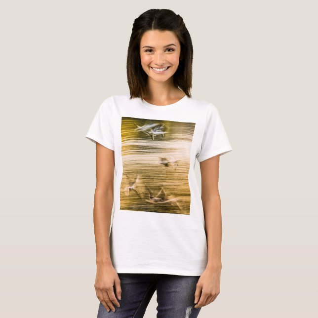 Camiseta Agulhas voadoras - abstrato (Frente Completa)