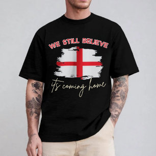 Camiseta Ainda Acreditamos que Está Voltando para Casa Fute