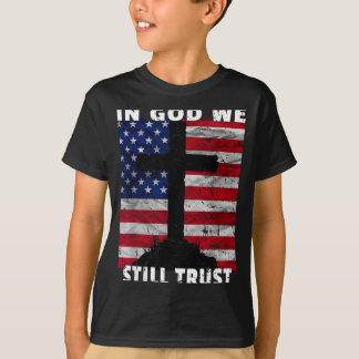 Camiseta Ainda Confiamos em Deus Bandeira Americana EUA 250