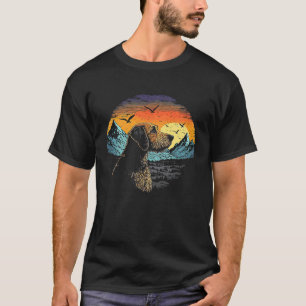 Camiseta Airedale Terrier Dog e Ascensão solar sobre montan