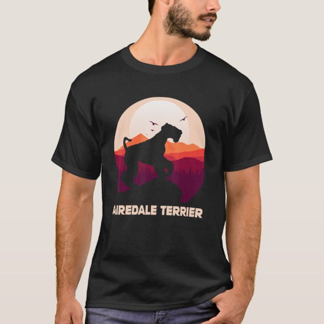 Camiseta Airedale Terrier e Lua Halloween (Frente)
