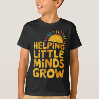 Camiseta Ajudando Pequenas Mentes a Crescer Professora Wild