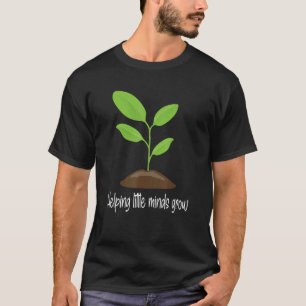 Camiseta Ajudando Pequenas Mentes a Crescerem Flores Silves