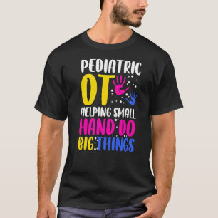 Camiseta Ajudante Em Pequenas Mãos Para O Trabalho Pediátri