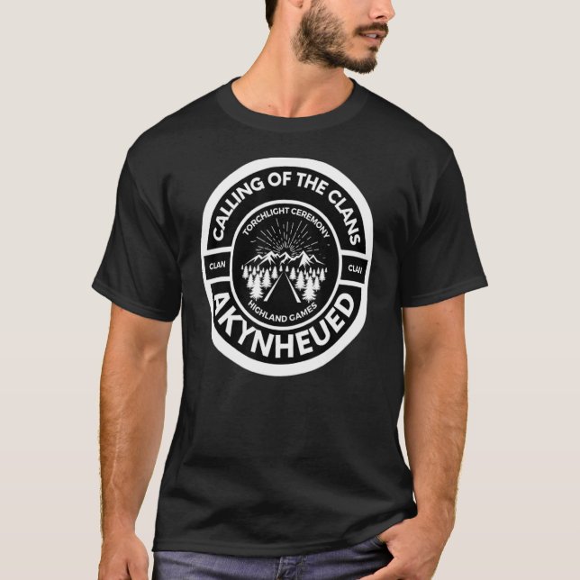 Camiseta Akynheued Clan Scottish Torch Light Ceremony Highl (Frente)