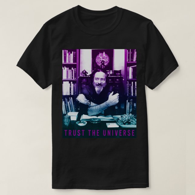 Camiseta Alan Watts Gradient Photo Trust, O Universo (Frente do Design)