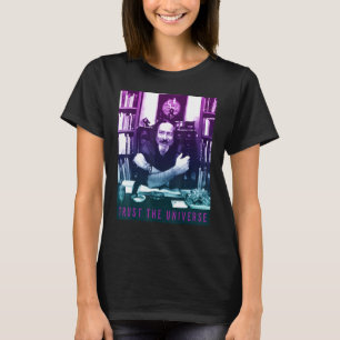 Camiseta Alan Watts Gradient Photo Trust, O Universo