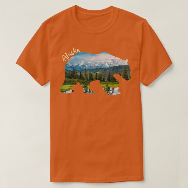 Camiseta Alaska Bear - Grizzly Bear With Alaska Mountains41 (Frente do Design)
