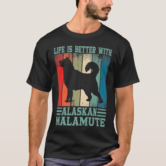 Camiseta Alaska Malamute Dog  With An Alaskan Malamute (Frente)